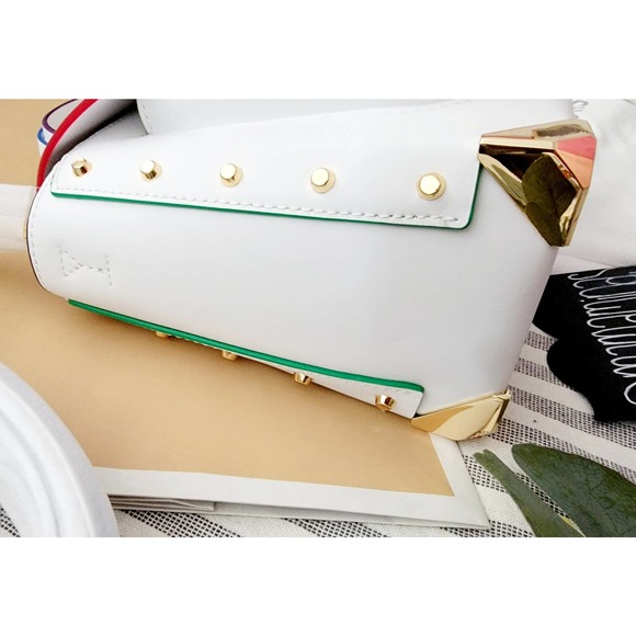 Michael Kors Manhattan Satchel - Picture 4 of 13